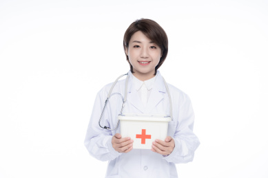 一位年轻的漂亮的女医生。