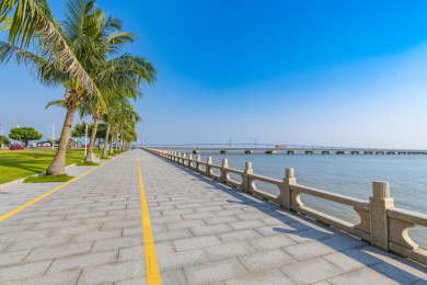 广东省珠海市情侣南路的海岸风光