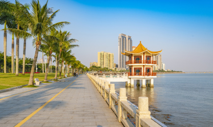 广东省珠海市情侣南路的海岸风光
