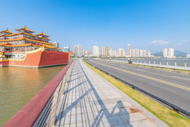 广东省珠海市情侣路野狸岛的风光