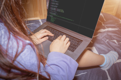 人敲代码 - 站酷海洛 - 正版图片,视频,字体,音乐素材交易平台 - 站酷