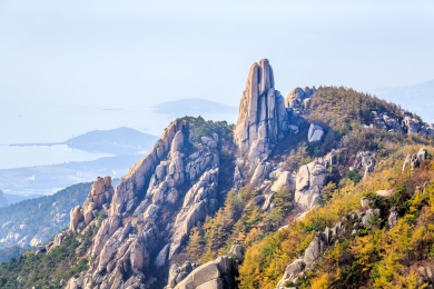 海上名山崂山秋景,中国山东省青岛市崂山巨峰风景区