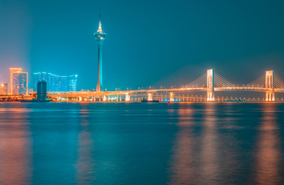 广东省珠海对岸的澳门岛夜景