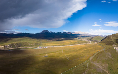 四川甘孜八美镇协德乡草原