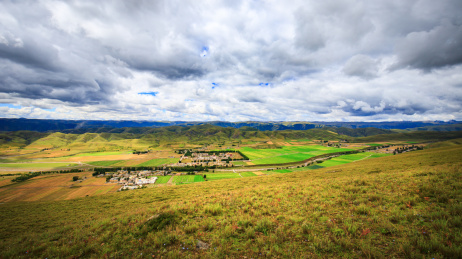 四川甘孜八美镇协德乡草原
