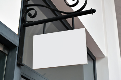 欧洲小镇街头店铺空白悬挂式LOGO标牌