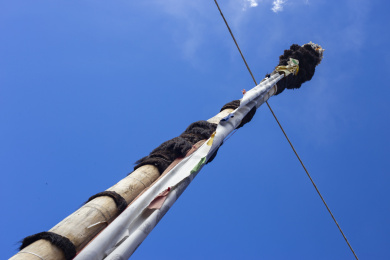 中国西藏日喀则扎什伦布寺内的嘛呢杆