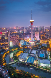 傍晚俯拍四川省成都市东郊的339锦绣天府塔。