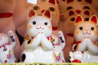 日本招财猫制成贺卡新年快乐
