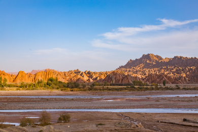 中国新疆南疆库车县天山神秘大峡谷自然风光