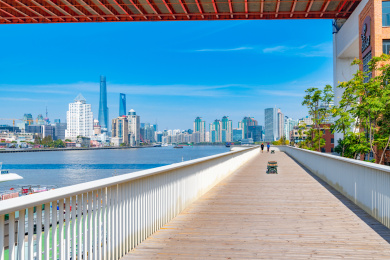 中国上海市浦东新区南浦大桥附近城市风光