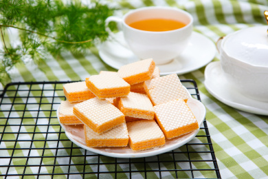 进口休闲零食美味酥脆的威化饼干