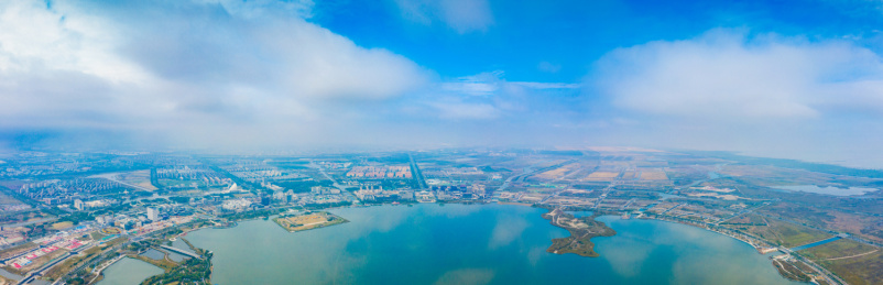 中国上海市浦东新区滴水湖的风光航拍