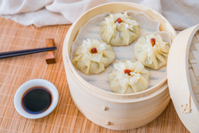 中国内蒙古呼和浩特传统美食羊肉烧麦