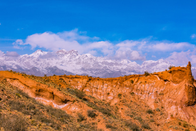 中国新疆南疆阿克苏地区温宿大峡谷秋季自然风光