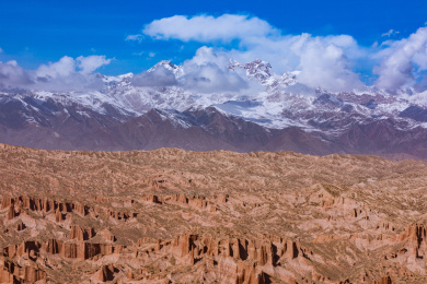 中国新疆南疆阿克苏地区温宿大峡谷秋季自然风光