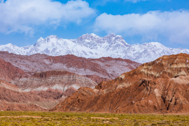 中国新疆南疆阿克苏地区温宿大峡谷秋季自然风光