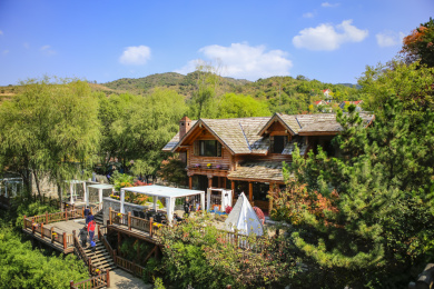 山东省济南市九如山风景区不二木居