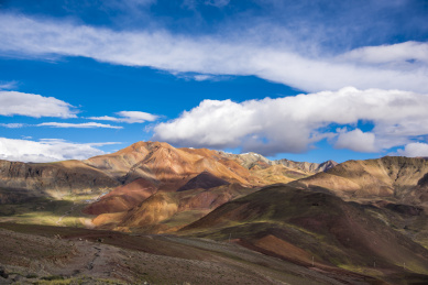 中国西藏阿里札达丹霞地貌