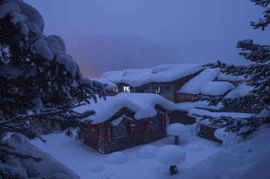 中国黑龙江雪乡冬季清晨风光