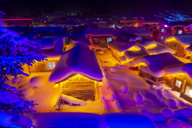 中国黑龙江雪乡冬季夜景风光
