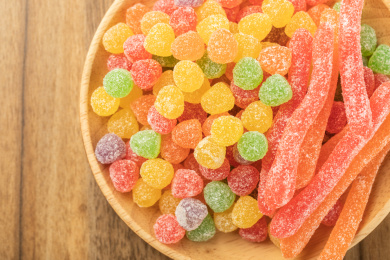 多种多样的彩色果汁软糖果