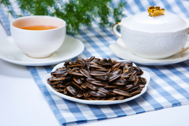 休闲零食炒货五香焦糖葵瓜子