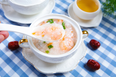 营养美味的虾仁海鲜养生粥