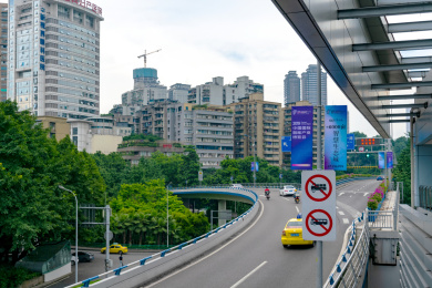 重庆山城江城交通特色道路高架桥