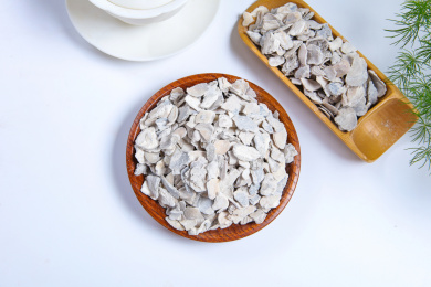 中国传统医学中药材牡蛎壳 