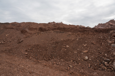 施工工地泥沙碎石堆特写