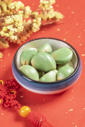 中国传统节日腊八节美食腊八粥腊八蒜摆放在桌面上