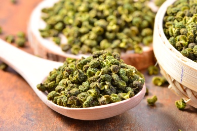 新鲜的调味料鲜青花椒颗粒