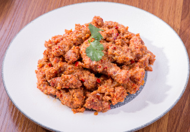 四川特色菜品小笼粉蒸牛肉