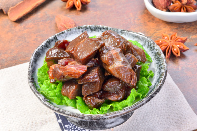 内蒙古传统特产美味五香羊肉