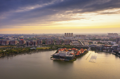 中国广东省东莞华阳湖湿地公园日出风光