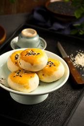 香甜酥脆的休闲食品——老婆饼