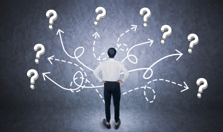 商务人士职场感觉思绪思路很乱问号不知所措抉择选择判断概念