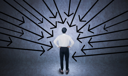 商务职场员工面对压力被针对感到孤独独立暴力概念