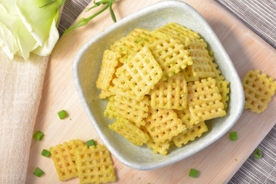 四川传统美食小吃香辣香葱锅巴