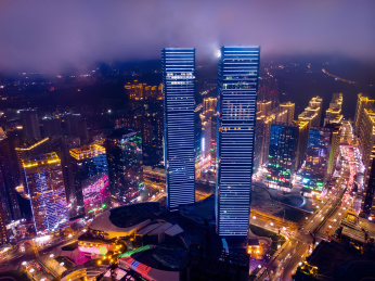贵阳花果园双子塔夜景城市航拍