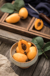 酸甜可口的新鲜水果——枇杷