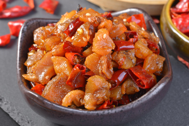 四川自贡盐帮菜品干煸冷吃兔