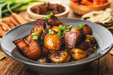 中国传统菜 板栗红烧肉