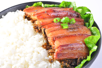 川味梅菜扣肉方便盖浇米饭