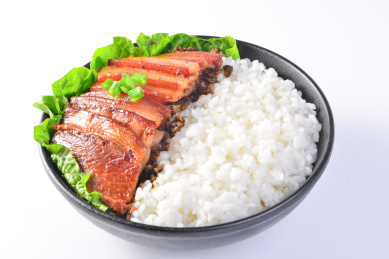 川味梅菜扣肉方便盖浇米饭