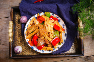 美味农家家常菜辣椒腐竹炒肉片