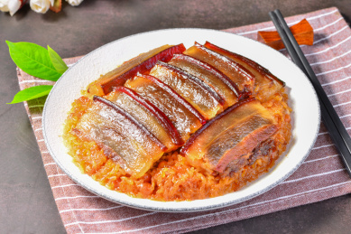 四川传统九大碗糯米夹沙肉