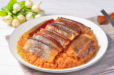 四川传统九大碗糯米夹沙肉