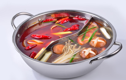 四川传统菌汤牛油鸳鸯火锅